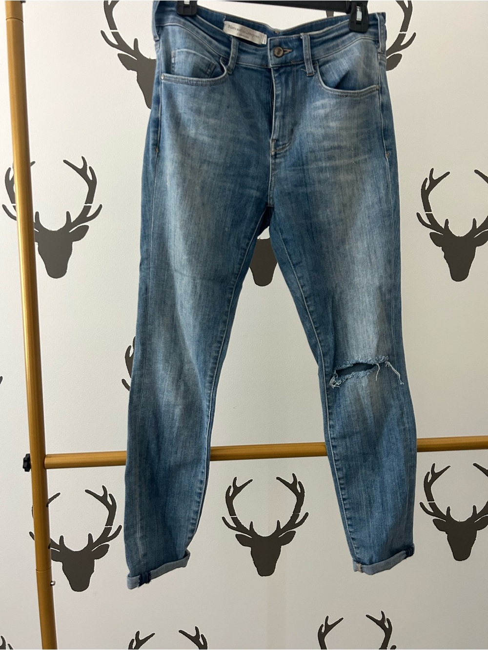 Women’s Pilcro distressed jeans 31